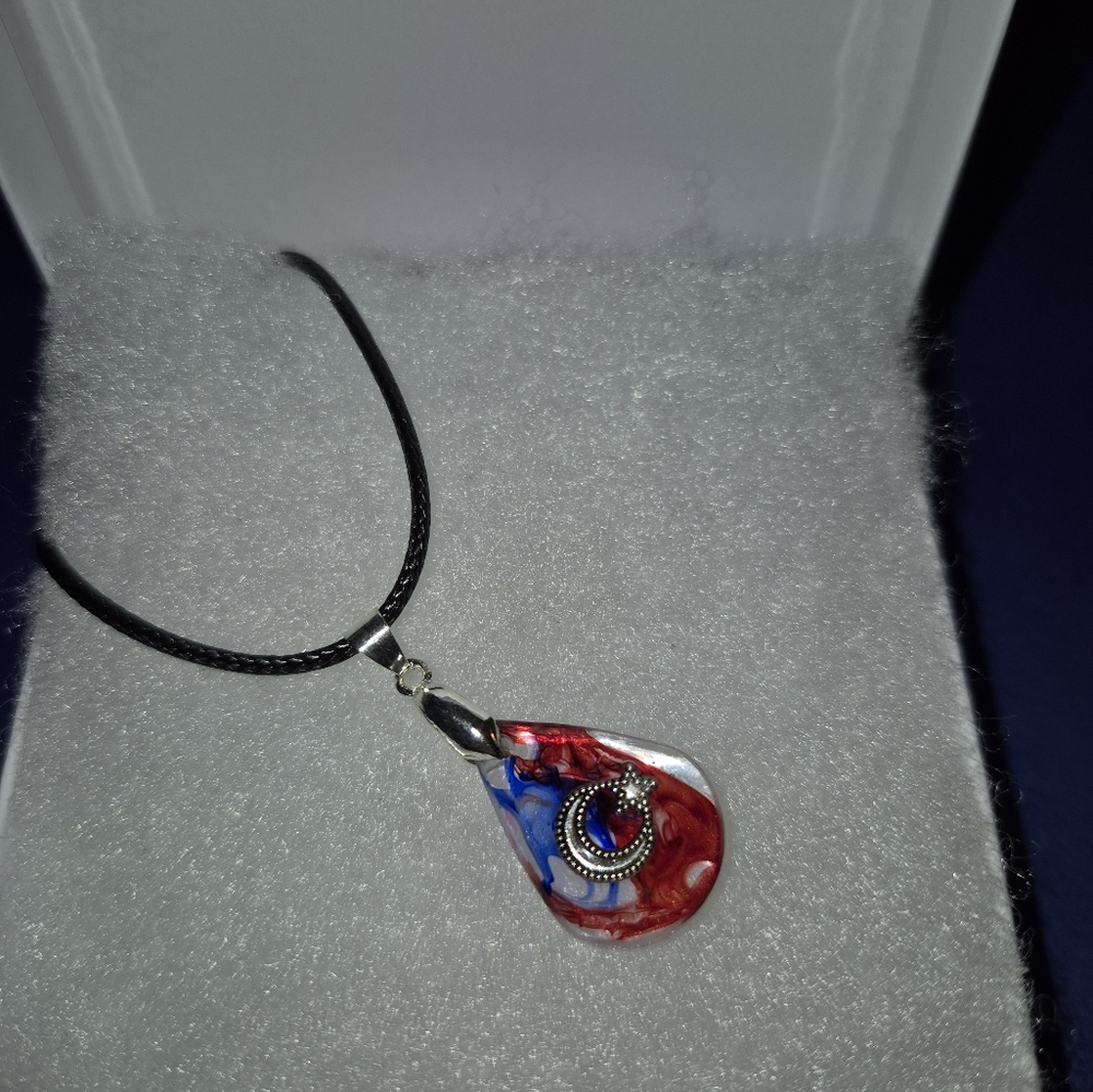 Elegant Red and Blue Teardrop Necklace